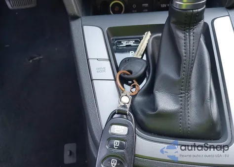 2018 Hyundai Elantra Se from USA, damaged, VIN 5NPD74LFXJH254100